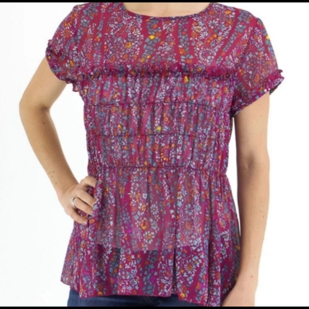 Grace and Lace Sangria top